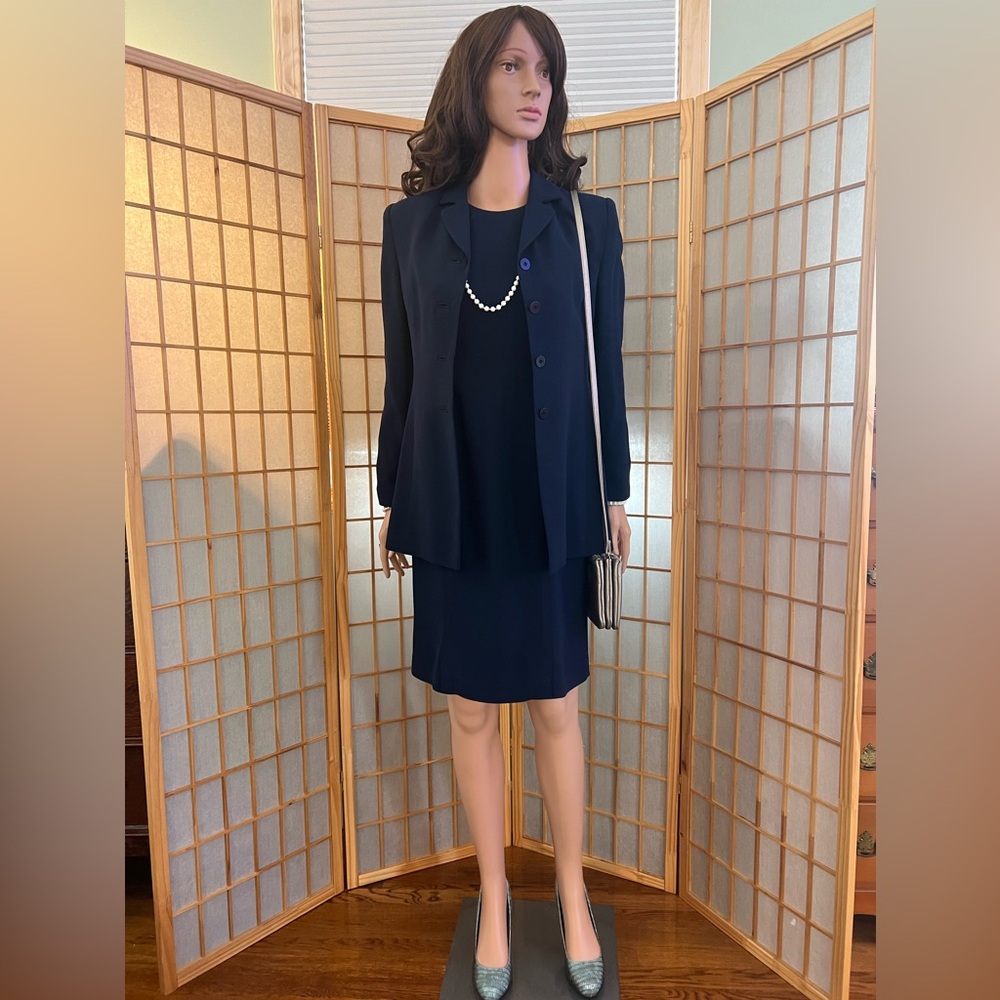 Navy Blue Amanda Smith sleeveless dress suit size 2P
